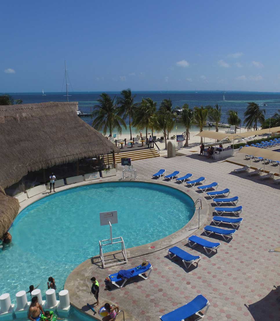 Aquamarina Beach